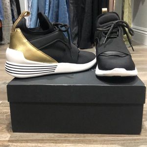 Kendall + Kylie Braydin3 Brand New NEVER worn